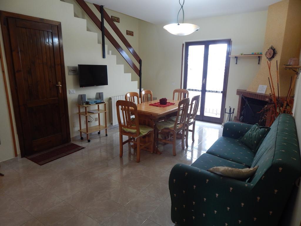 Sangro Apartment Castel Di Sangro Exterior foto